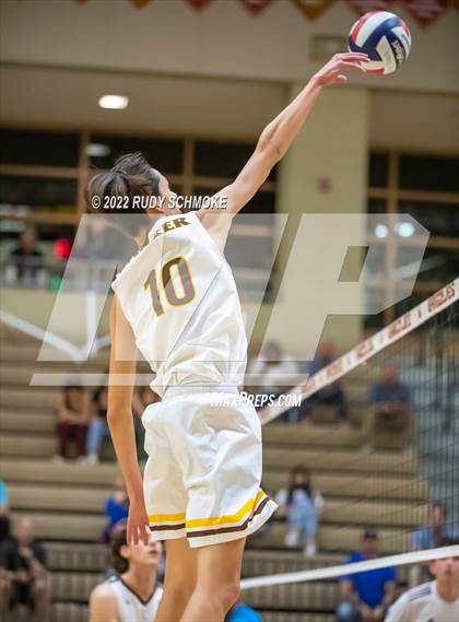 Thumbnail 3 in Bishop's vs. Francis Parker (CIF SDS D1 Championship) photogallery.