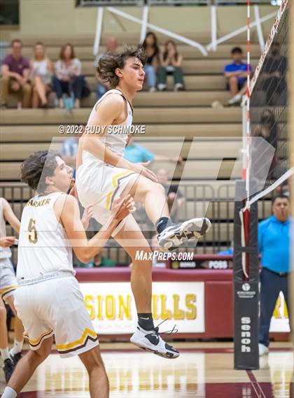 Thumbnail 3 in Bishop's vs. Francis Parker (CIF SDS D1 Championship) photogallery.