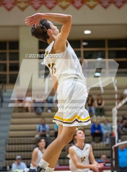 Thumbnail 2 in Bishop's vs. Francis Parker (CIF SDS D1 Championship) photogallery.