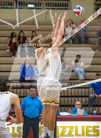 Thumbnail 3 in Bishop's vs. Francis Parker (CIF SDS D1 Championship) photogallery.