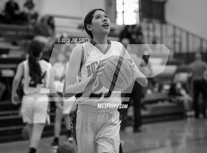 Thumbnail 1 in Eldorado vs. Las Cruces (Joe Armijo Basketball Classic) photogallery.