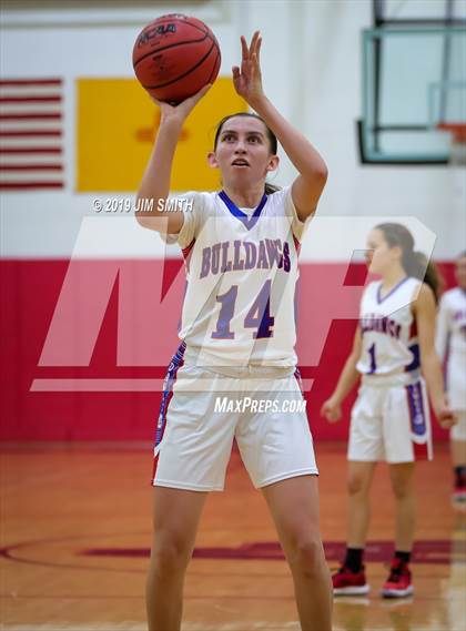 Thumbnail 3 in Eldorado vs. Las Cruces (Joe Armijo Basketball Classic) photogallery.