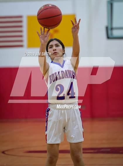 Thumbnail 1 in Eldorado vs. Las Cruces (Joe Armijo Basketball Classic) photogallery.