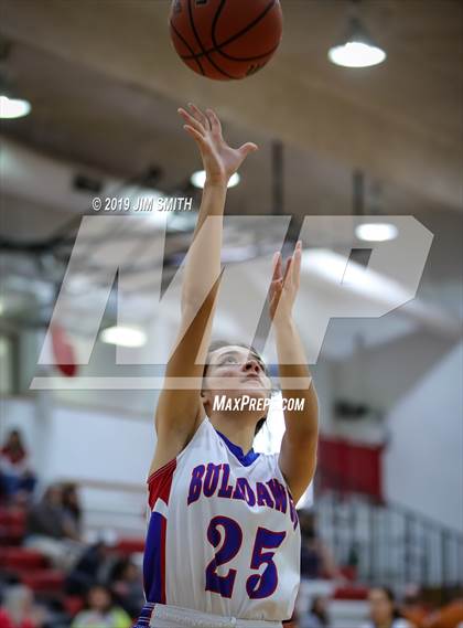Thumbnail 2 in Eldorado vs. Las Cruces (Joe Armijo Basketball Classic) photogallery.