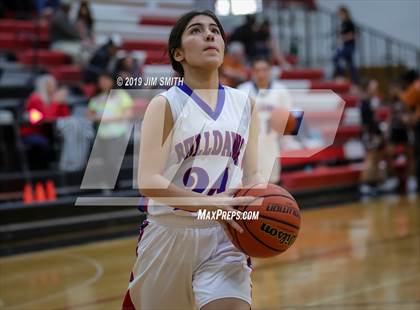 Thumbnail 2 in Eldorado vs. Las Cruces (Joe Armijo Basketball Classic) photogallery.