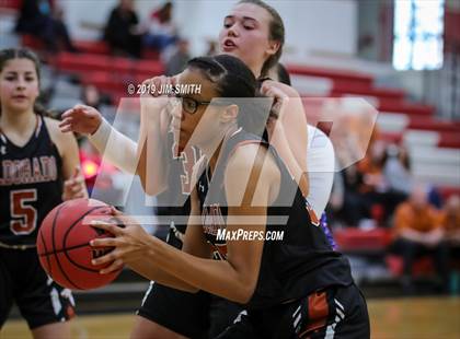 Thumbnail 2 in Eldorado vs. Las Cruces (Joe Armijo Basketball Classic) photogallery.