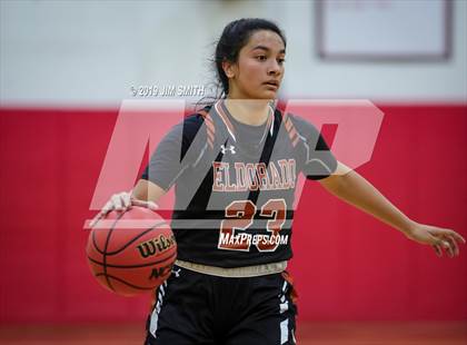 Thumbnail 1 in Eldorado vs. Las Cruces (Joe Armijo Basketball Classic) photogallery.