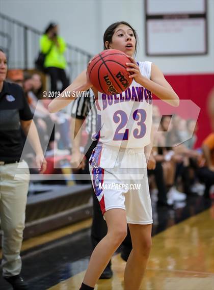 Thumbnail 3 in Eldorado vs. Las Cruces (Joe Armijo Basketball Classic) photogallery.