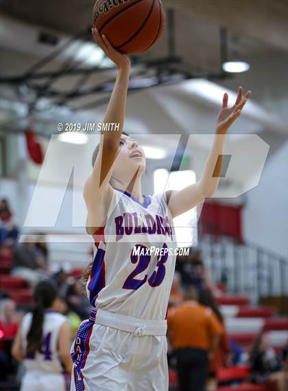 Thumbnail 1 in Eldorado vs. Las Cruces (Joe Armijo Basketball Classic) photogallery.