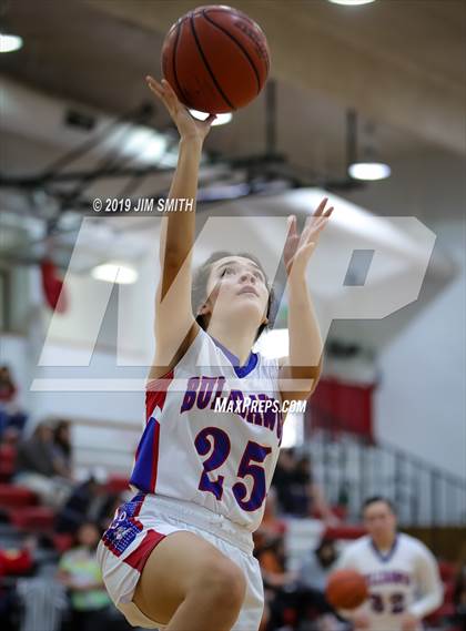 Thumbnail 1 in Eldorado vs. Las Cruces (Joe Armijo Basketball Classic) photogallery.