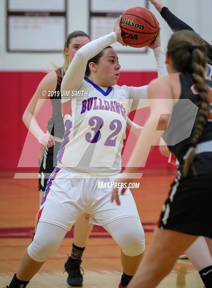 Thumbnail 1 in Eldorado vs. Las Cruces (Joe Armijo Basketball Classic) photogallery.