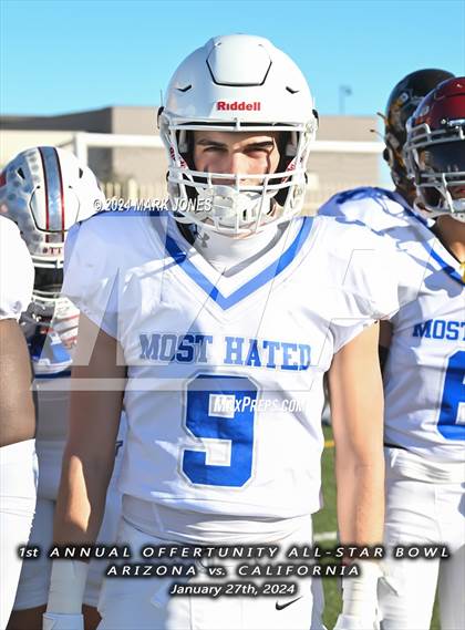 Thumbnail 2 in 1st  Annual Offertunity All-Star Bowl (Arizona vs. California) photogallery.