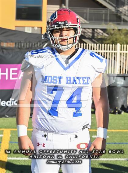 Thumbnail 3 in 1st  Annual Offertunity All-Star Bowl (Arizona vs. California) photogallery.