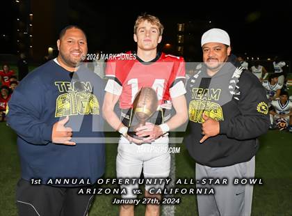 Thumbnail 2 in 1st  Annual Offertunity All-Star Bowl (Arizona vs. California) photogallery.