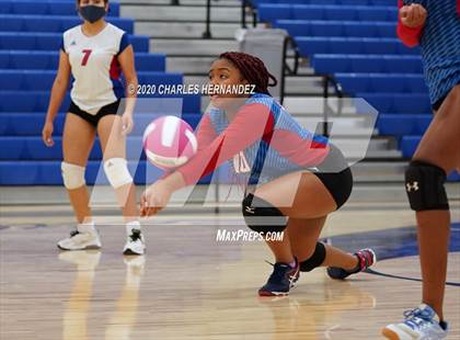 Thumbnail 1 in Royal @ Navasota photogallery.