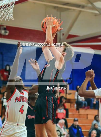 Thumbnail 2 in New Bern @ West Carteret photogallery.