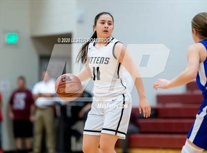 Thumbnail 3 in McMullen County vs. Moulton (1A Regional Quarter Finals) photogallery.