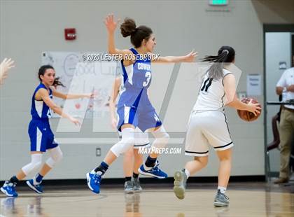Thumbnail 1 in McMullen County vs. Moulton (1A Regional Quarter Finals) photogallery.
