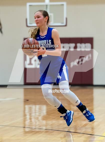 Thumbnail 3 in McMullen County vs. Moulton (1A Regional Quarter Finals) photogallery.