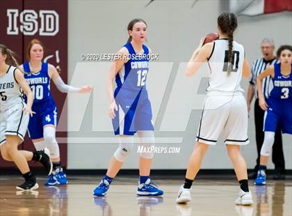 Thumbnail 3 in McMullen County vs. Moulton (1A Regional Quarter Finals) photogallery.