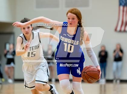 Thumbnail 2 in McMullen County vs. Moulton (1A Regional Quarter Finals) photogallery.
