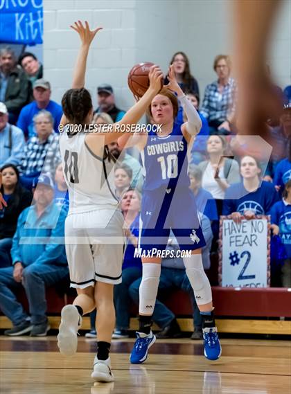 Thumbnail 2 in McMullen County vs. Moulton (1A Regional Quarter Finals) photogallery.