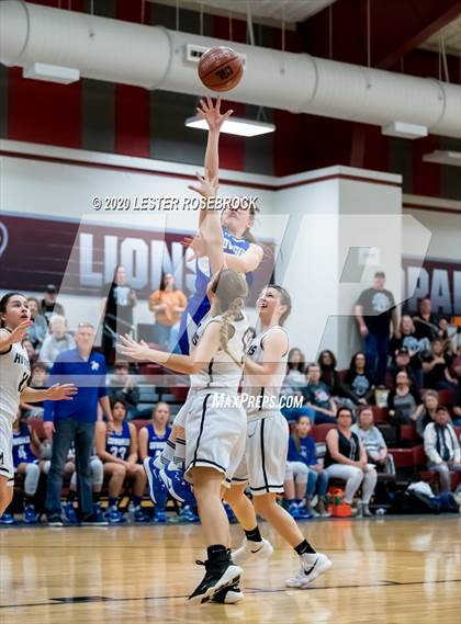 Thumbnail 2 in McMullen County vs. Moulton (1A Regional Quarter Finals) photogallery.