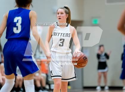 Thumbnail 2 in McMullen County vs. Moulton (1A Regional Quarter Finals) photogallery.