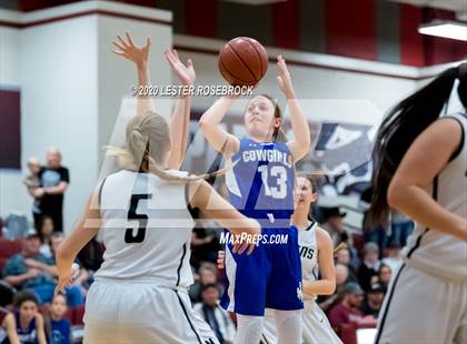 Thumbnail 1 in McMullen County vs. Moulton (1A Regional Quarter Finals) photogallery.