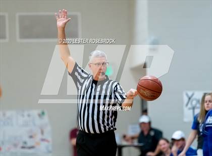 Thumbnail 3 in McMullen County vs. Moulton (1A Regional Quarter Finals) photogallery.