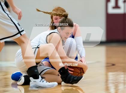 Thumbnail 1 in McMullen County vs. Moulton (1A Regional Quarter Finals) photogallery.