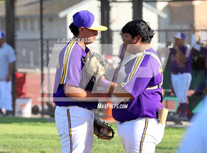 Thumbnail 2 in Lynwood vs. Firebaugh photogallery.