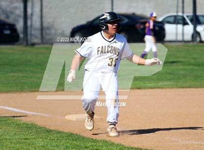 Thumbnail 3 in Lynwood vs. Firebaugh photogallery.