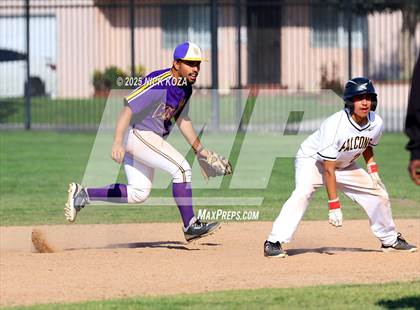 Thumbnail 3 in Lynwood vs. Firebaugh photogallery.