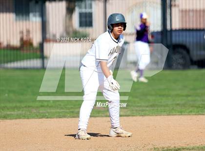 Thumbnail 2 in Lynwood vs. Firebaugh photogallery.