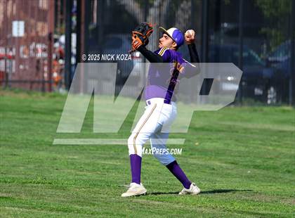 Thumbnail 3 in Lynwood vs. Firebaugh photogallery.