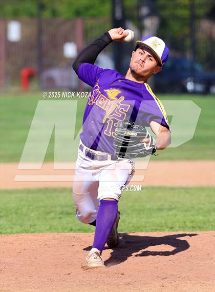 Thumbnail 3 in Lynwood vs. Firebaugh photogallery.