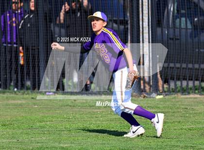 Thumbnail 2 in Lynwood vs. Firebaugh photogallery.