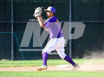 Thumbnail 2 in Lynwood vs. Firebaugh photogallery.