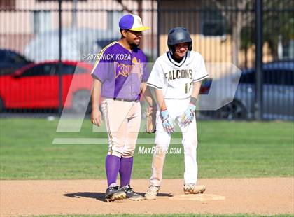 Thumbnail 3 in Lynwood vs. Firebaugh photogallery.
