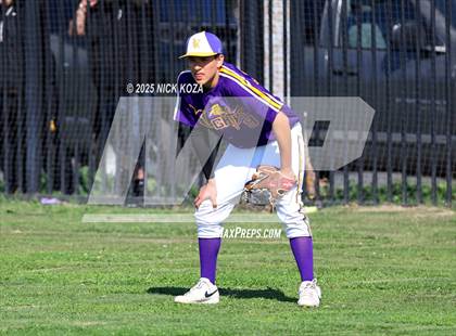 Thumbnail 3 in Lynwood vs. Firebaugh photogallery.