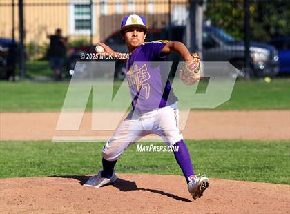 Thumbnail 2 in Lynwood vs. Firebaugh photogallery.