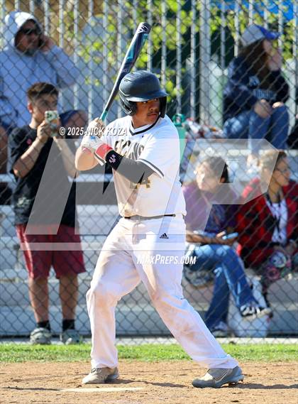 Thumbnail 3 in Lynwood vs. Firebaugh photogallery.