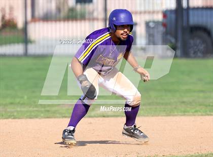 Thumbnail 2 in Lynwood vs. Firebaugh photogallery.