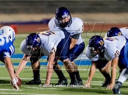 Thumbnail 3 in Liberty Hill vs La Vernia photogallery.