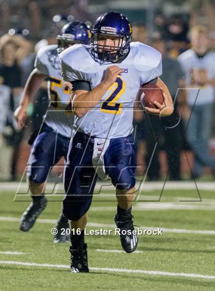 Thumbnail 2 in Liberty Hill vs La Vernia photogallery.