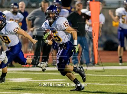 Thumbnail 2 in Liberty Hill vs La Vernia photogallery.