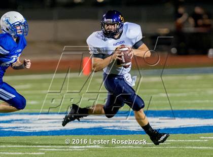 Thumbnail 3 in Liberty Hill vs La Vernia photogallery.