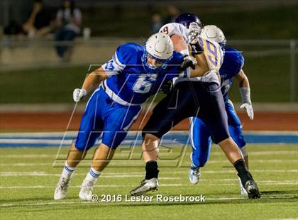 Thumbnail 3 in Liberty Hill vs La Vernia photogallery.