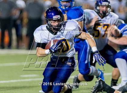 Thumbnail 2 in Liberty Hill vs La Vernia photogallery.